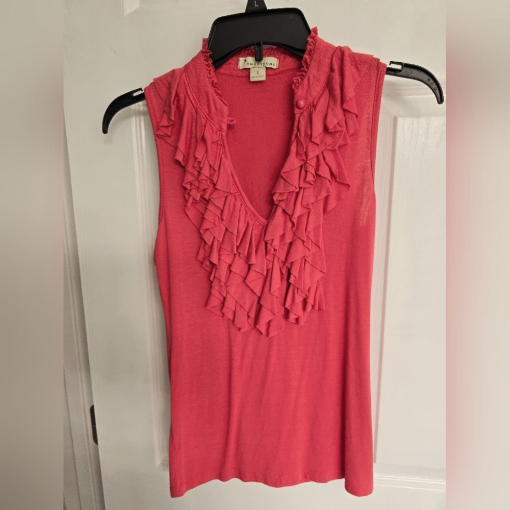 Womens ruffled top